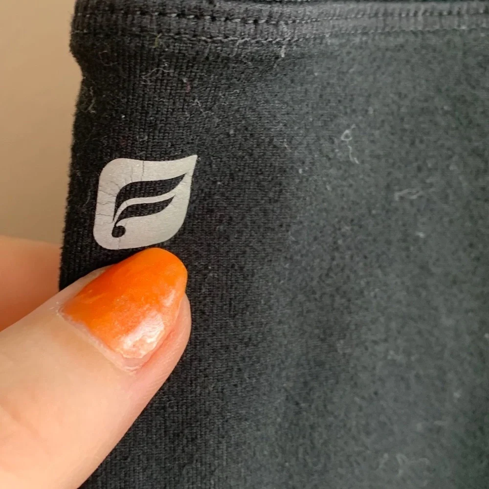 Fabletics Black Mesh Polly Capri - Picture 5 of 8